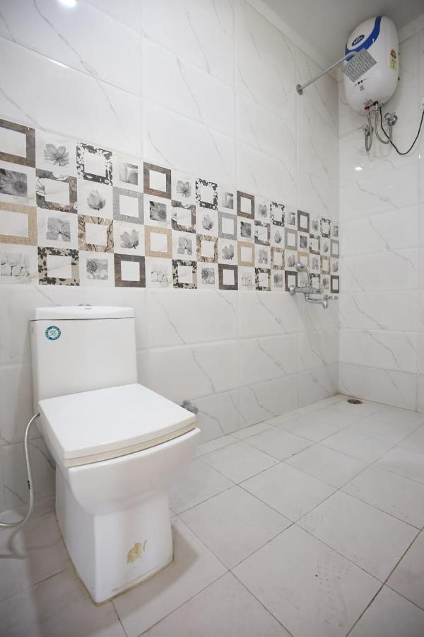 Sky Home Train View Касаули Экстерьер фото